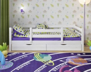 Детская кровать из массива березы Соня-5 (Белый/Лак) в Надыме - nadym.mebel-74.com | фото
