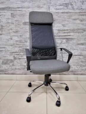 Кресло Barneo K-116 для персонала (серая ткань, черная сетка) в Надыме - nadym.mebel-74.com | фото